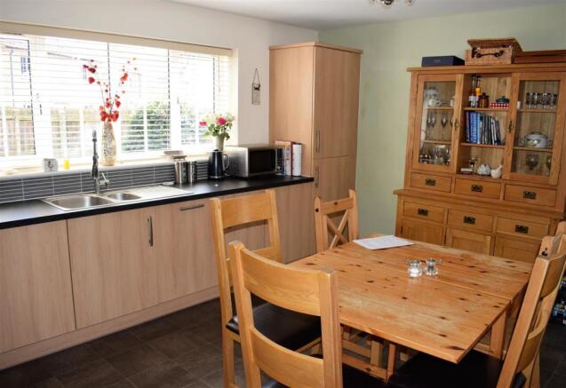 BREAKFAST KITCHEN