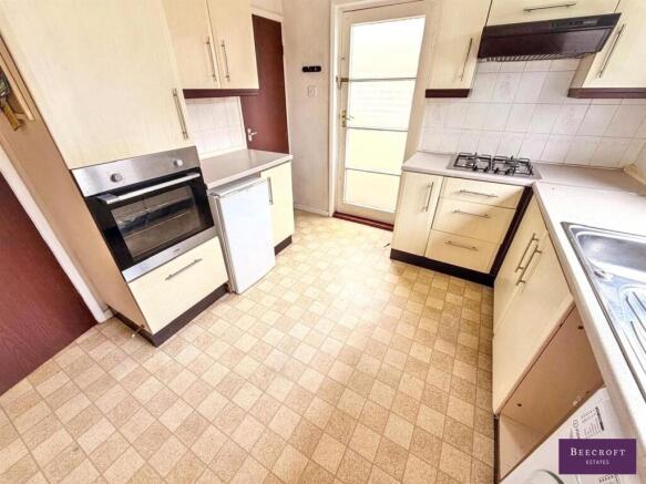 2 bed Semi-Detached for sale Image 6