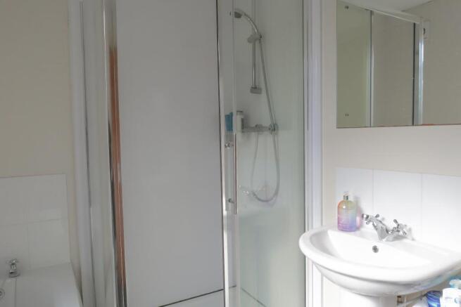 Bathroom aspect 2