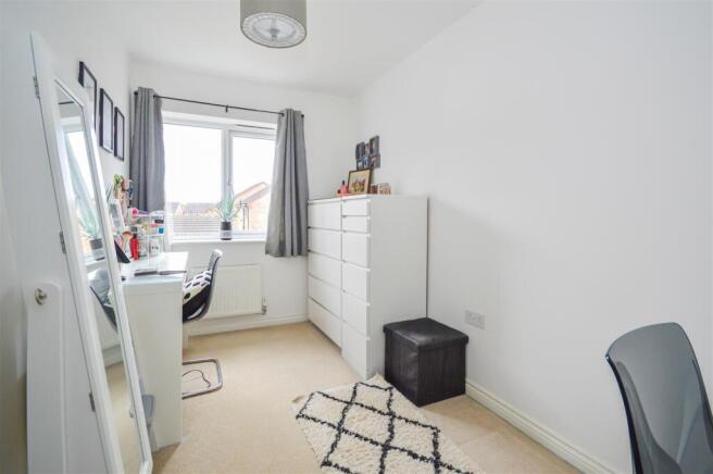 3 bed Semi-Detached for sale Image 9
