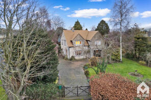 6, Tobacco Close, Winchcombe, Cheltenham GL54 5NE