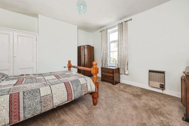 2 bed Terraced for sale Image 8