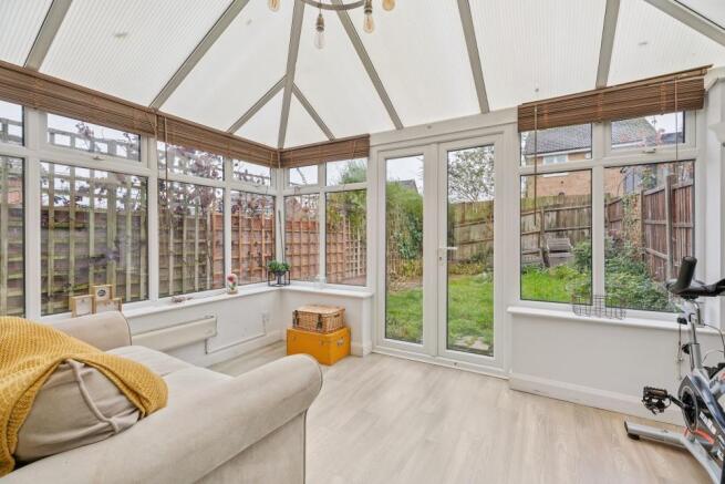 DSC06614-b31adfc5233f95df0825f5813512934b - 800px.