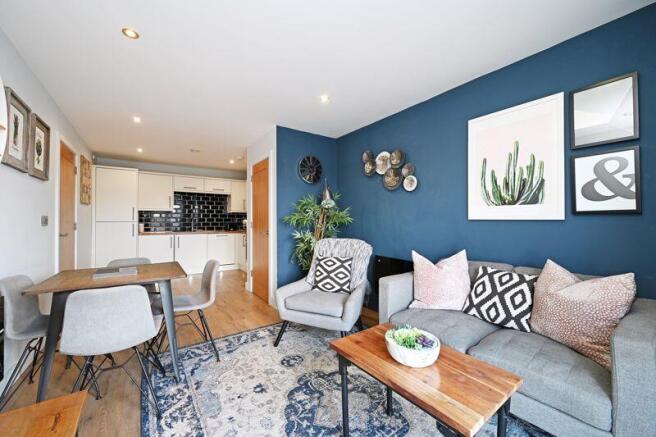 Living Room / Kitchen