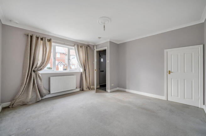 1387741-5-693bf5d...