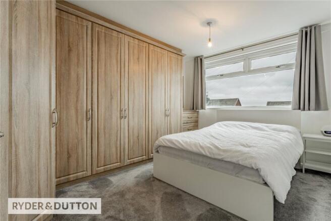 3 bed Semi-Detached for sale Image 10
