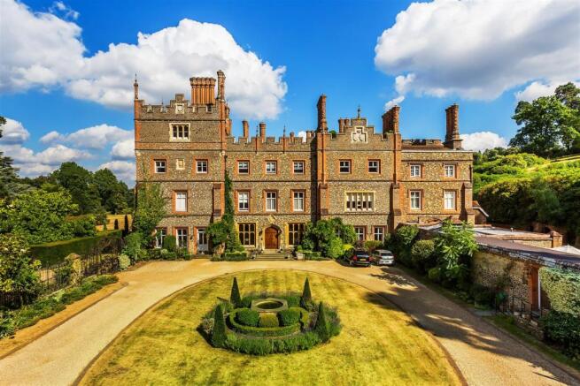 house. estate agency Albury Mansion Apartment 6