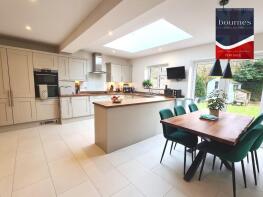 16, The Close, Andover SP11 0HW