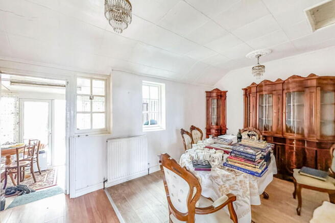 2 bed Semi-Detached Bungalow for sale Image 5