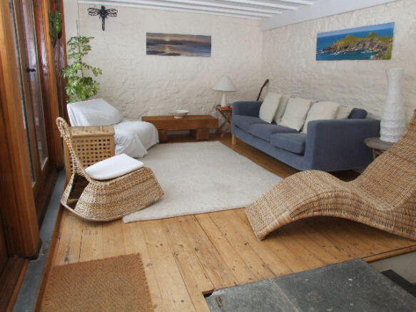 SITTING ROOM