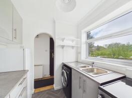 6, Crescent Court, Richmond Road, Staines-upon-thames TW18 2AD