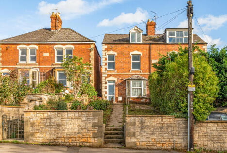 Bath Road, Stroud, Gloucestershire, GL5