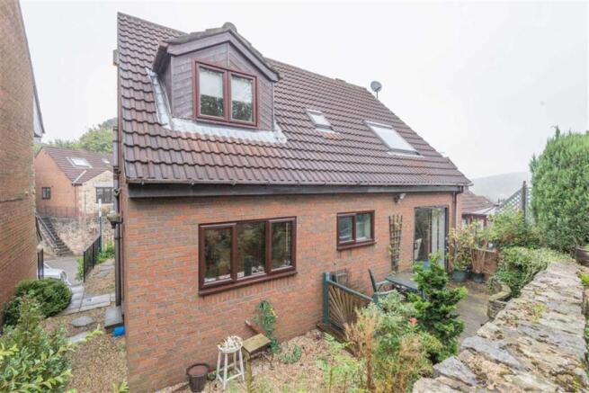 THE ACCOMMODATION CO