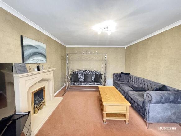 4 bed Detached for sale Image 3