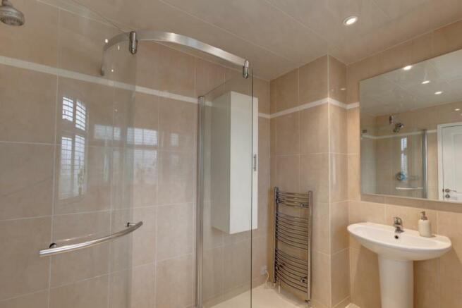 Master En-Suite