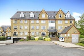 3, Roedean House, Exeter Close, Watford WD24 4BN