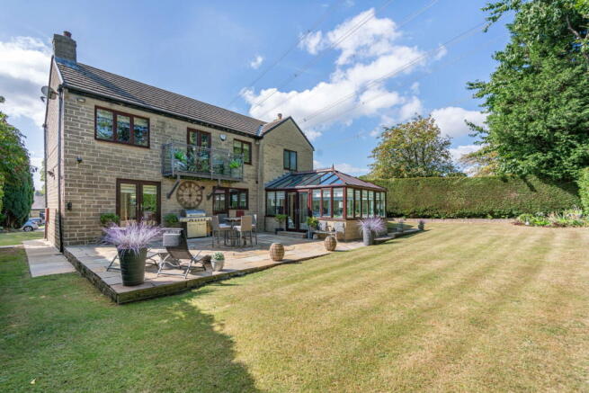 4 bed Detached for sale Image 4