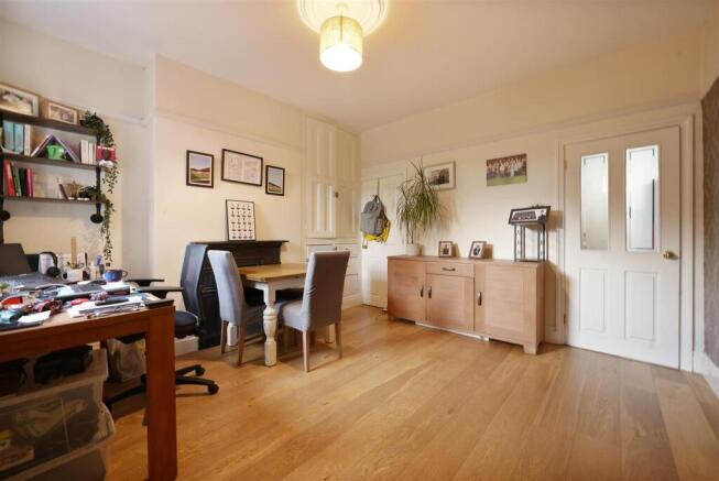 3 bed Terraced for sale Image 8