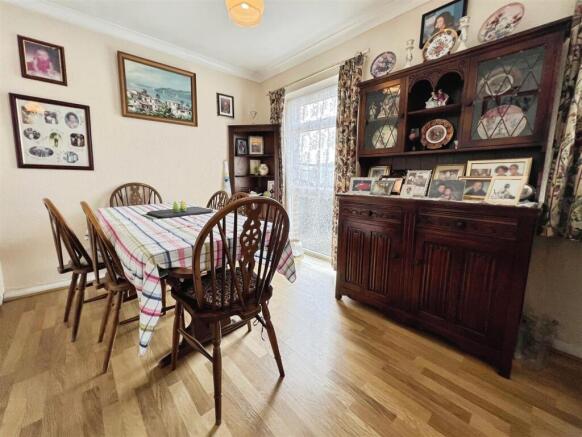 3 bed Detached Bungalow for sale Image 5