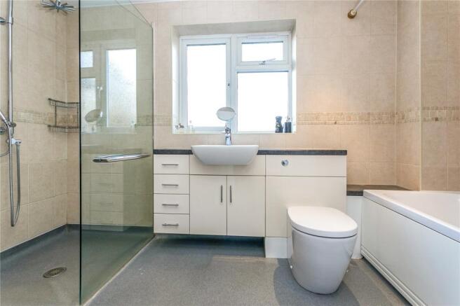 Bath/Shower Room