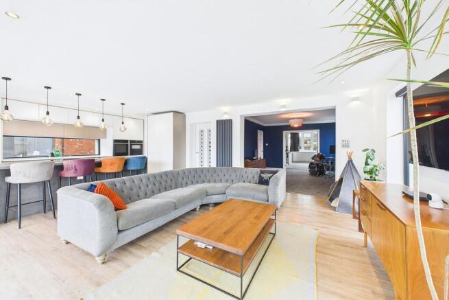 Open Plan Family ...