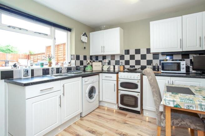 Kitchen Diner 1.jpg