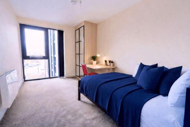 3 bed Apartment to rent Image 6