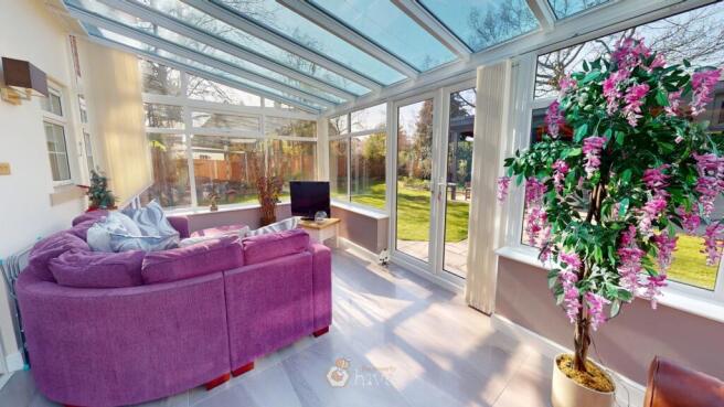 4 bed Detached for sale Image 8