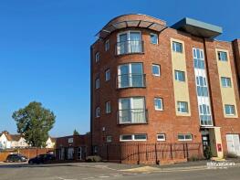 Flat 2, 48, Princes Way, Bletchley MK2 2ER
