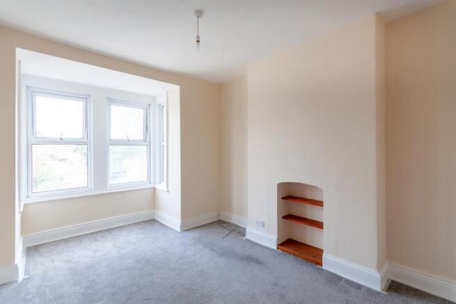 Bedroom 1.jpg