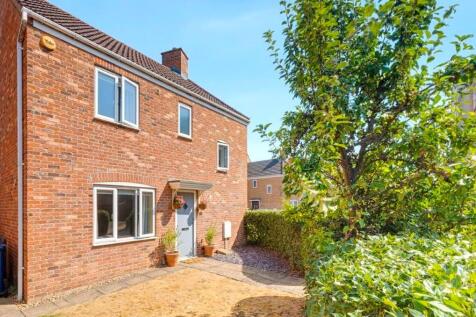 Howell Drive, Sapley, Huntingdon, PE28 2GD