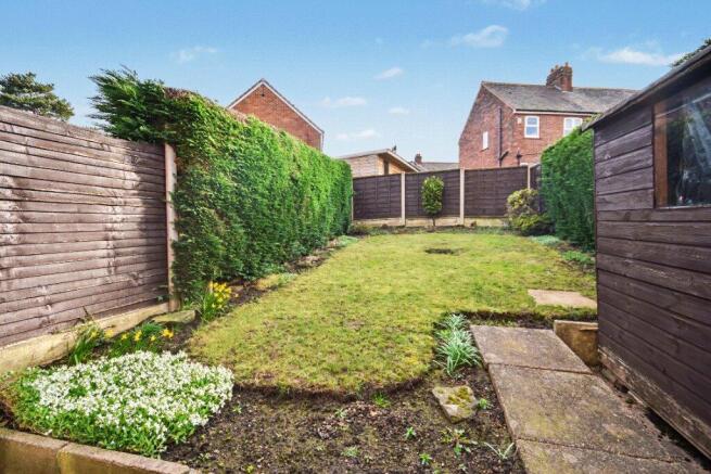 2 bed Terraced for sale Image 8