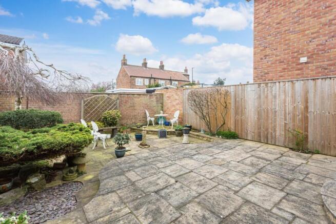 3 bed House for sale Image 10