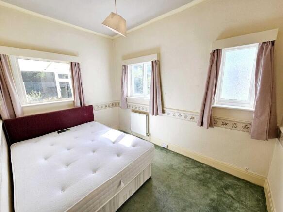 2 bed Flat for sale Image 9