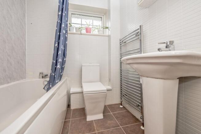 2 bed Terraced for sale Image 7