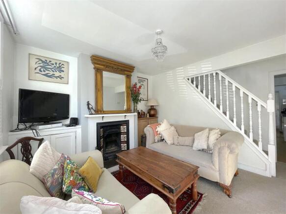 Living Room (2).jpeg