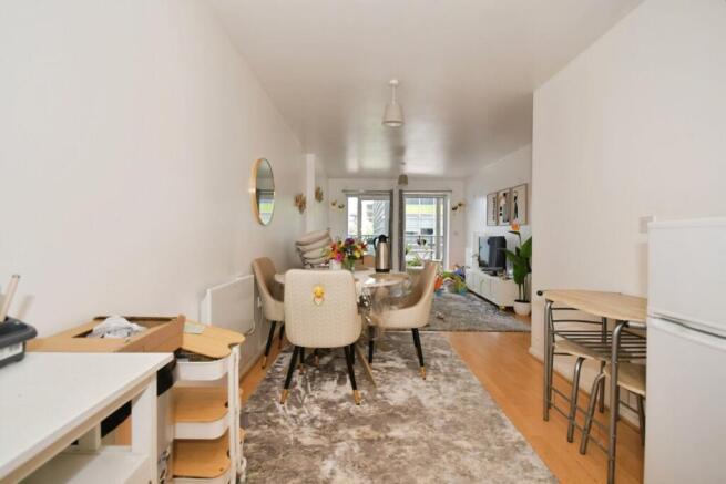 1 bed Flat for sale Image 7