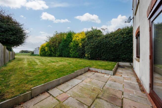 3 bed Semi-Detached for sale Image 9