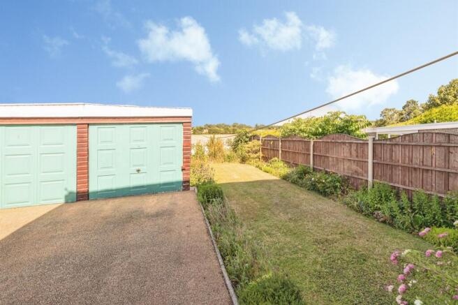 3 bed Semi-Detached for sale Image 12