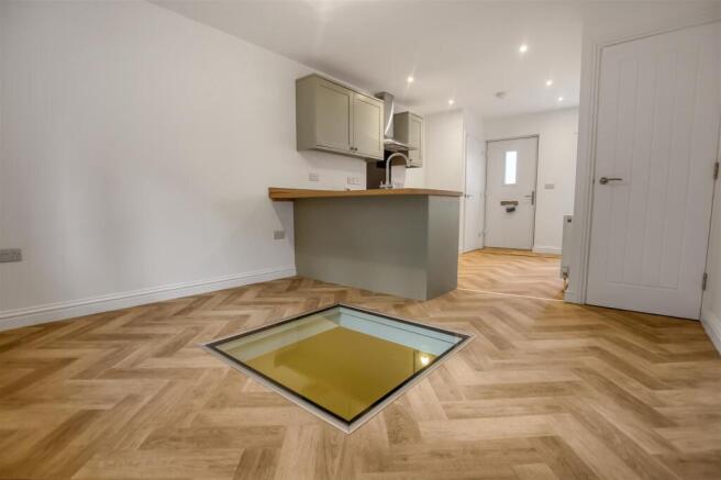 2 bed Terraced for sale Image 4