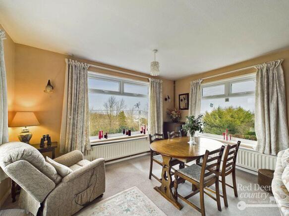 Sitting/Dining Room