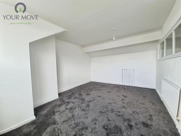 2 bed Terraced to rent Image 11