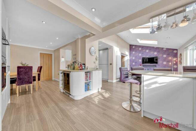 Open Plan Kitchen/Di