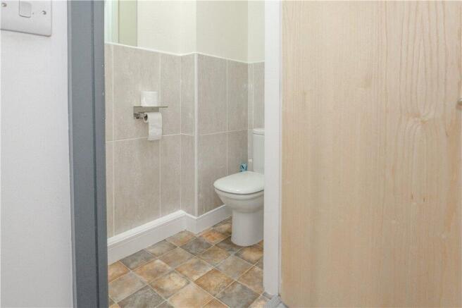 3 bed Town House for sale Image 7