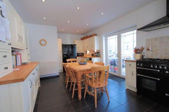 Kitchen 1