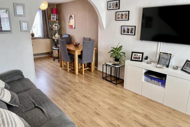 Lounge/dining room