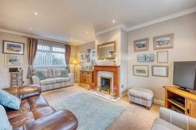 32_CRAIGENBAY_RD_LENZIE_017.JPEG