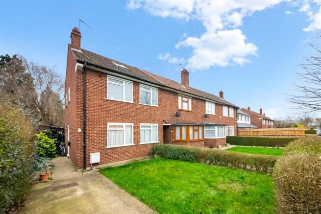 2-bed terraced on Stratford Road, Hayes, £400,000