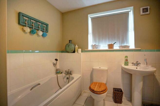 En suite bathr...