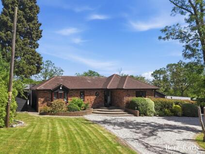Grays Avenue, Langdon Hills, SS16